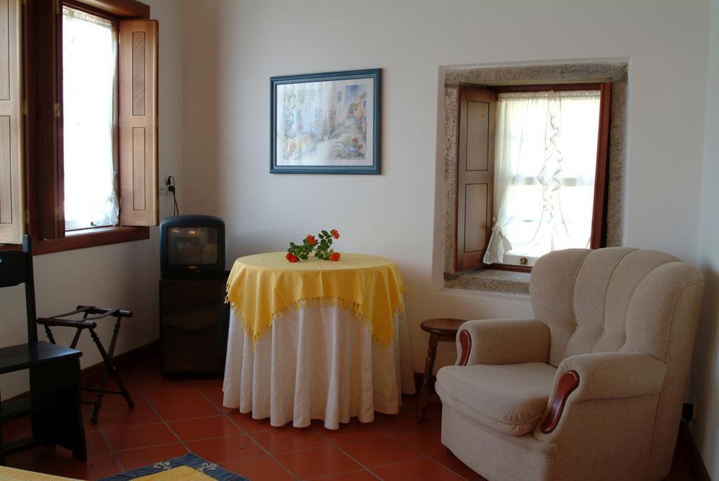 Quinta Do Vale Do Monte Guest House Viana do Castelo Room photo